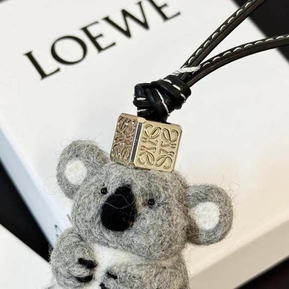 Loewe Gray Koala Key Holder - Picture 5 of 7